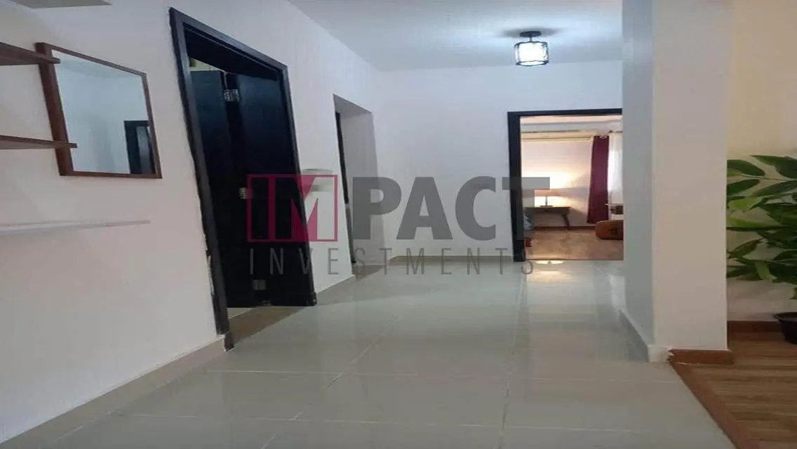 شقة فورى جاهزة عالمعاينة بالقرب منAUC شارع التسعين