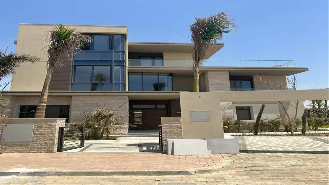 Standalone villa full greenery view, ready to move