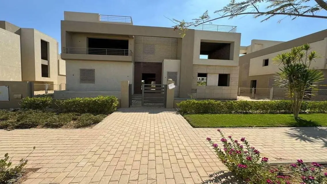 Standalone villa open view The crown Palm Hills
