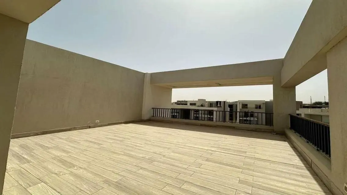 شقة متشطبه بالتكيفات في بيرامدز هيلز استلام فوري