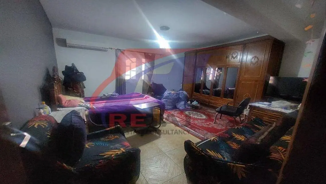 شقة بيع 250م ارضي بمدخل خاص البنفسج 1 التجمع الاول