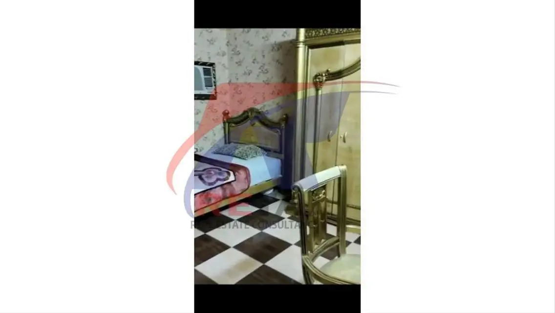 - شقه للايجار المفروش متفرع من شارع الحجاز