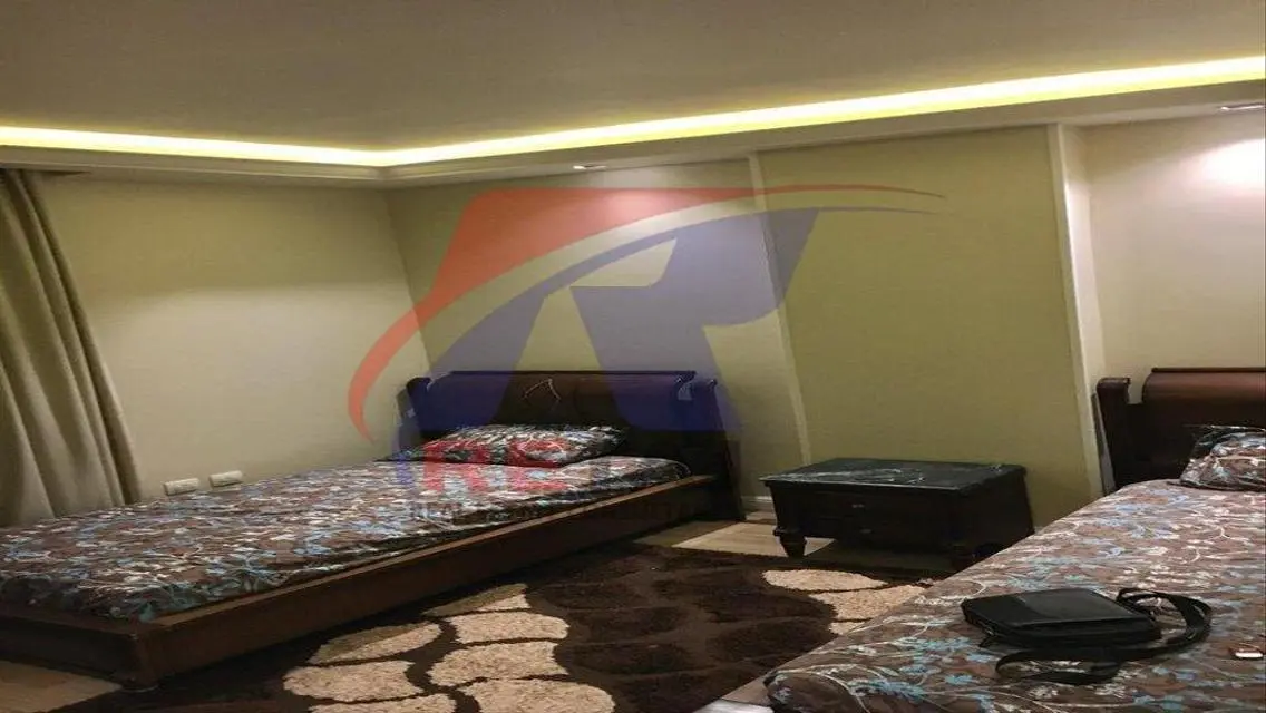 شقه للايجار المفروش بموقع متميز قرب مكرم عبيد