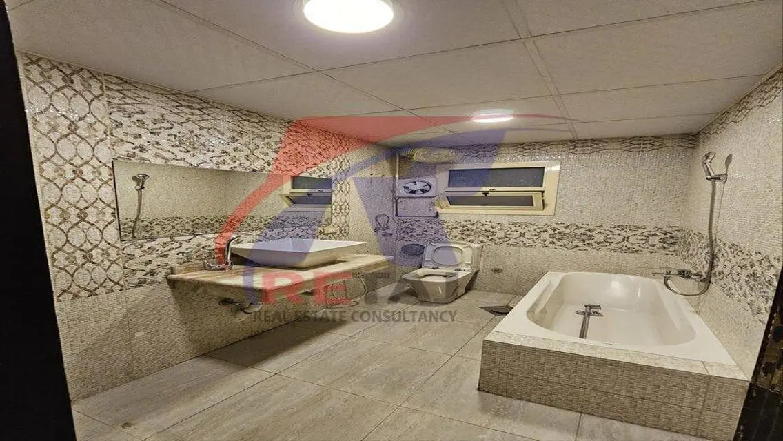 شقه لايجار بالمطبخ تطل على حديق بمدينه نصر بالواحه