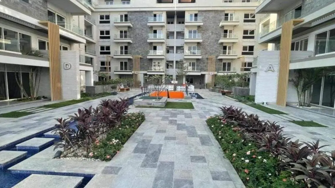 سكاي لوفت للبيع استلام فوري باقل سعر لوكيشن مميز 