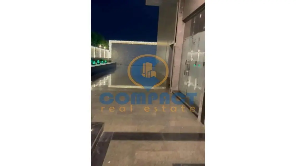 محل للإيجار لوكيشن ممتاز تشطيب سوبر لوكس بسعر مميز