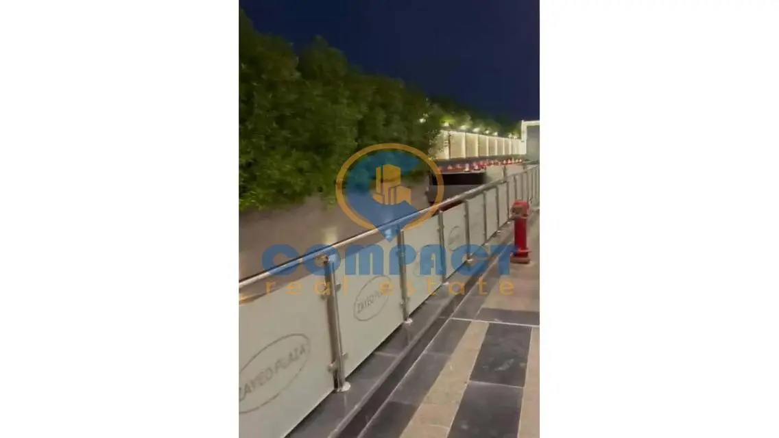 محل للإيجار لوكيشن ممتاز تشطيب سوبر لوكس بسعر مميز