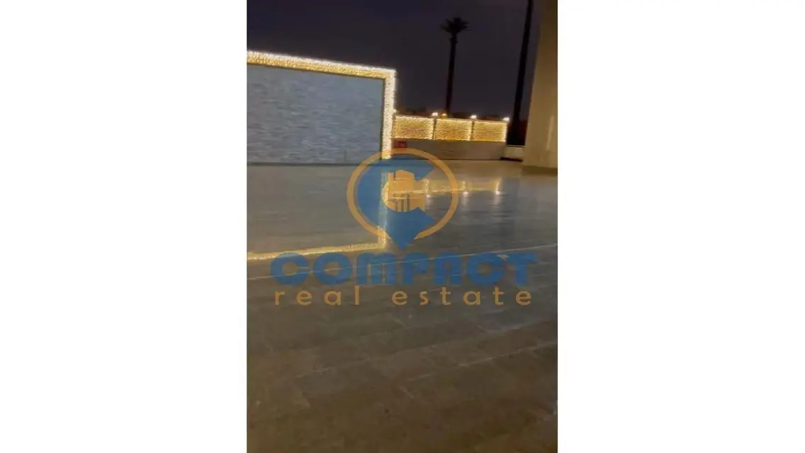 محل للإيجار لوكيشن ممتاز تشطيب سوبر لوكس بسعر مميز