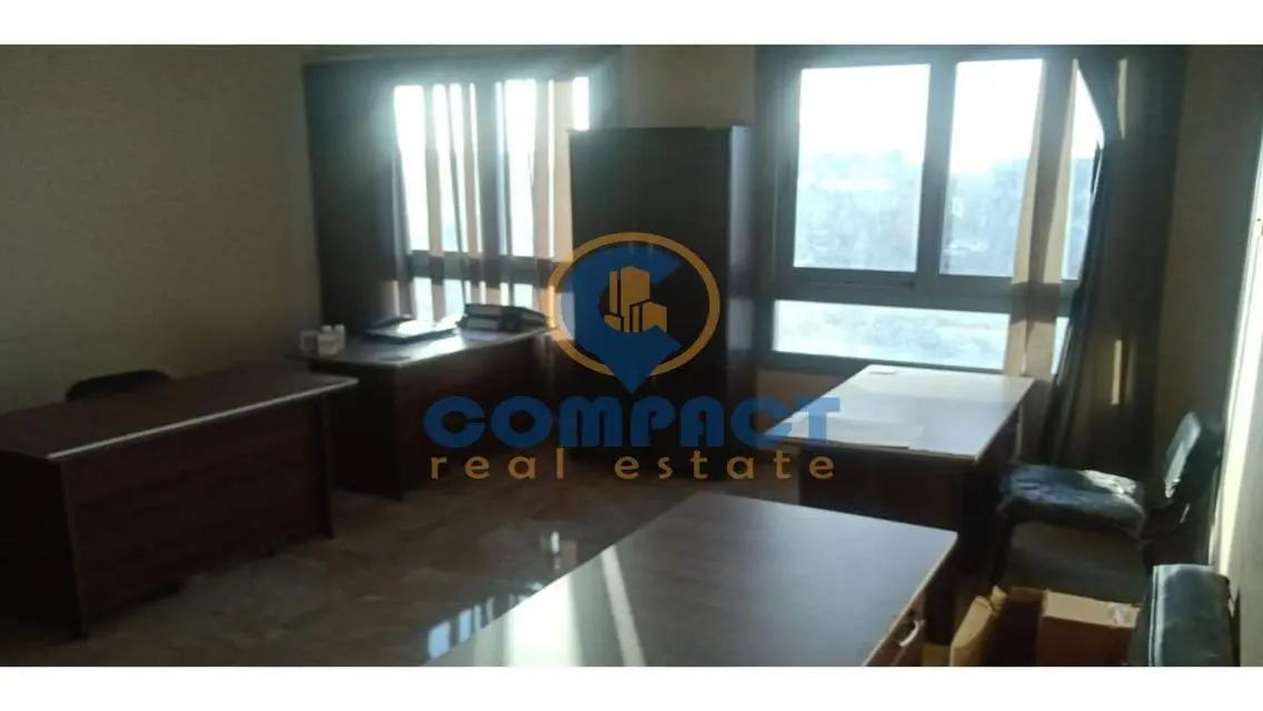 Prime location office for rent in The Walk Mall