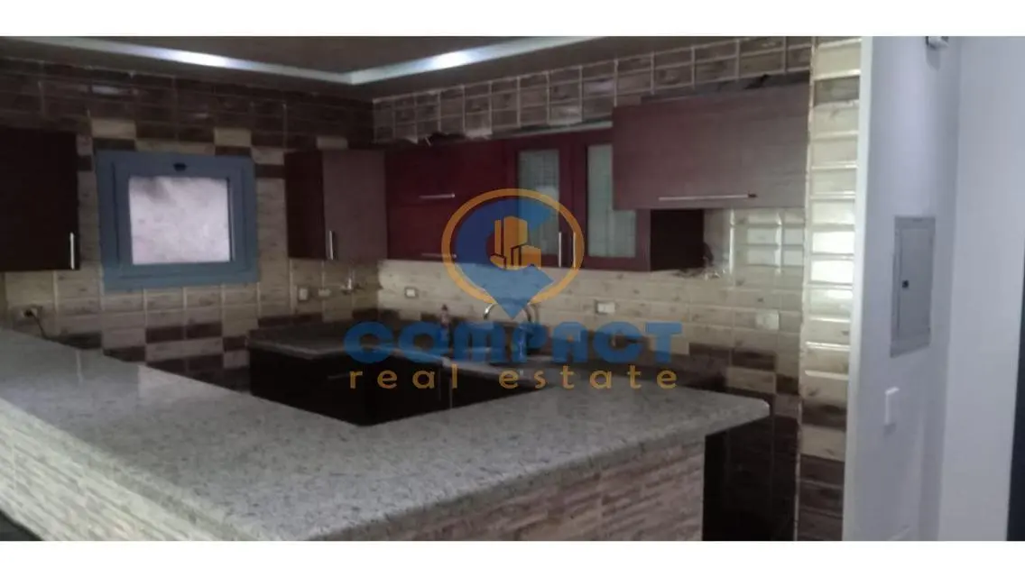 Prime location office for rent in The Walk Mall