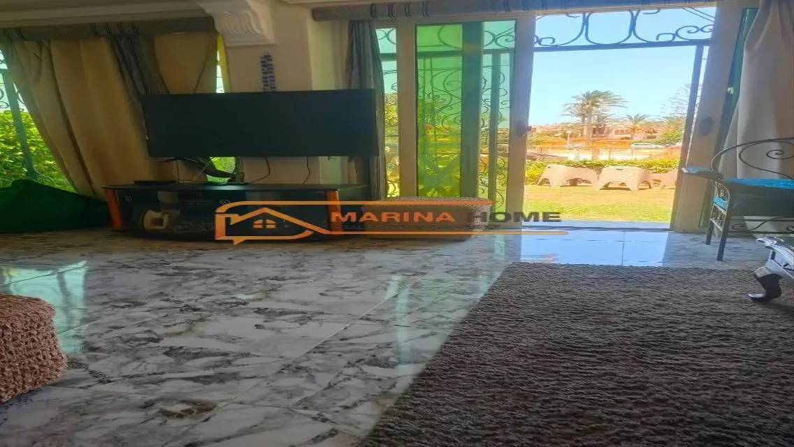 فيلا ناصيه للبيع مارينا 5 اول صف بحيره تاني صف بحر