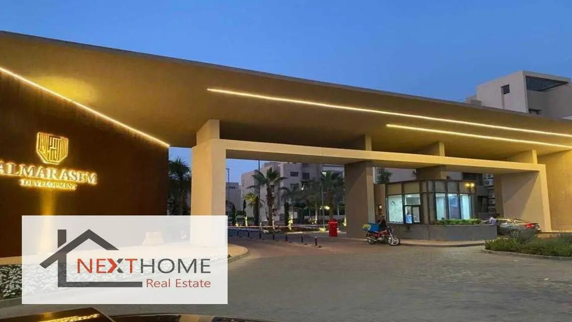 Super Lux Apartment 195m Fifth Square Al Marasem