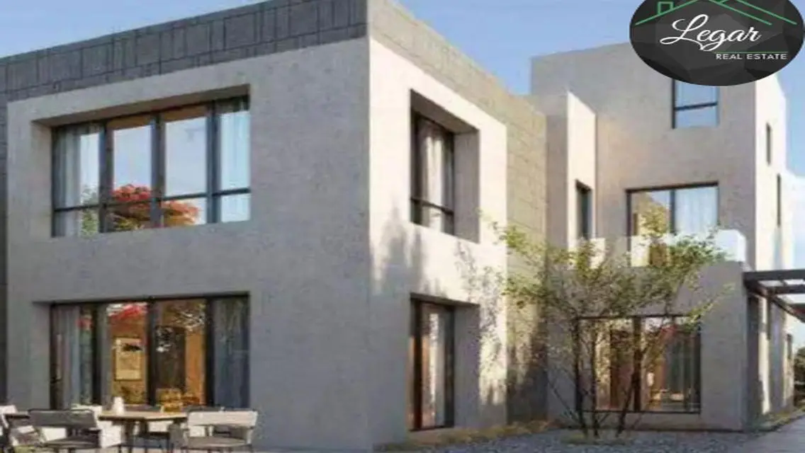 For sale in Owest, 145m super deluxe apartment,