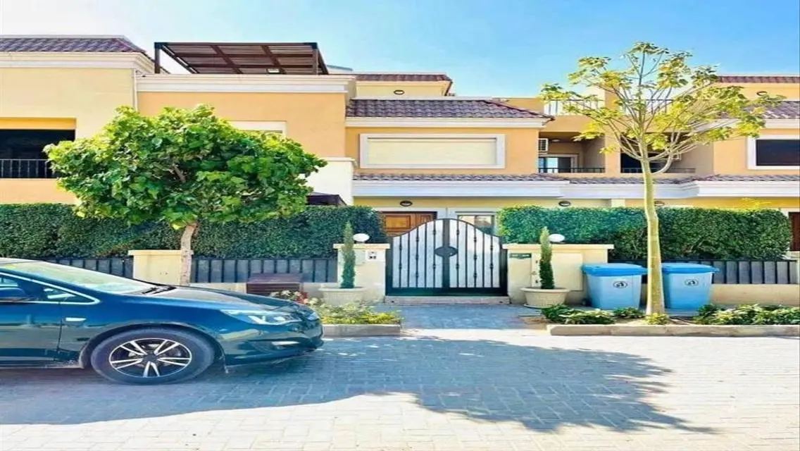 Villa in Sarai _ next to Madinaty _ DP 0% over 12y
