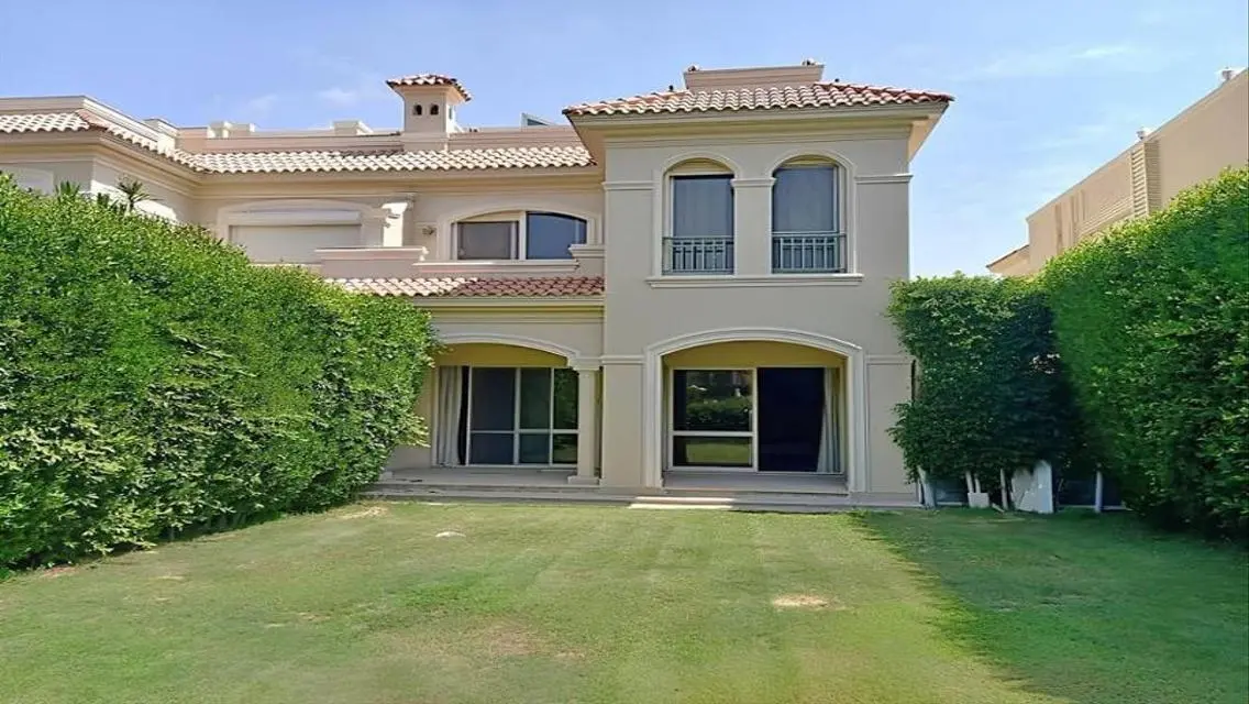 Own Standalone villa 265m on 90th Road, Hyde Park