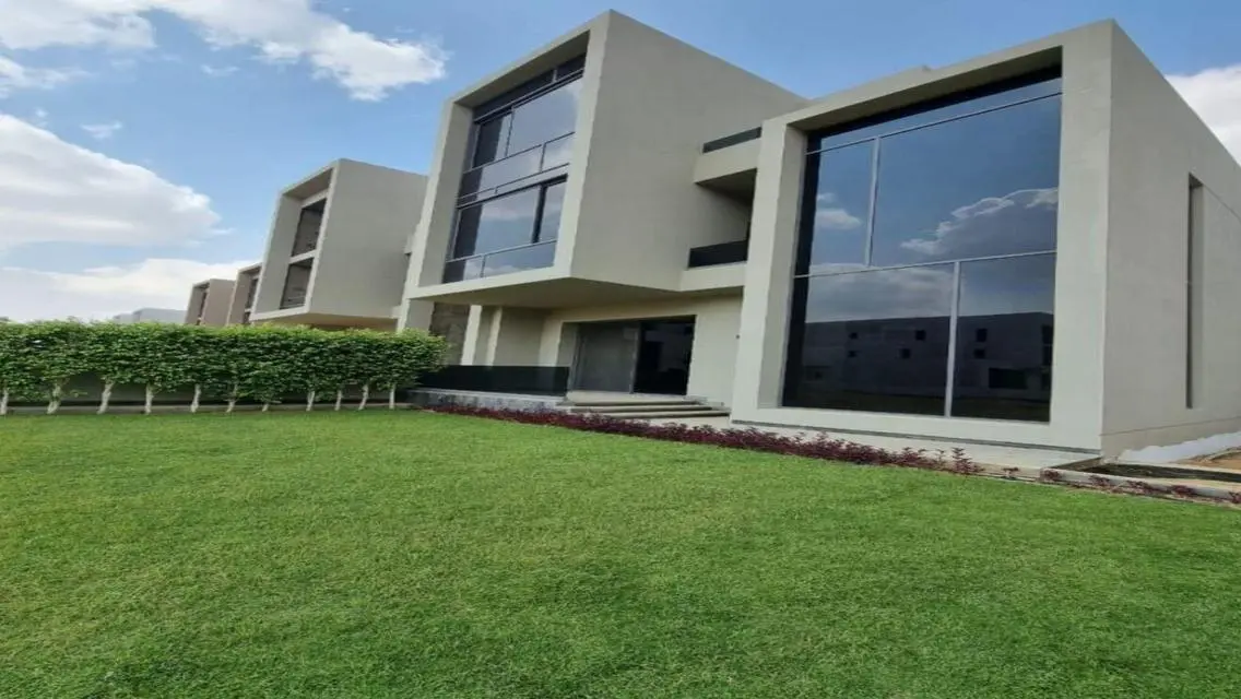 Villa in  Zayed on Dahshur Link Road-9Yrs Inst.