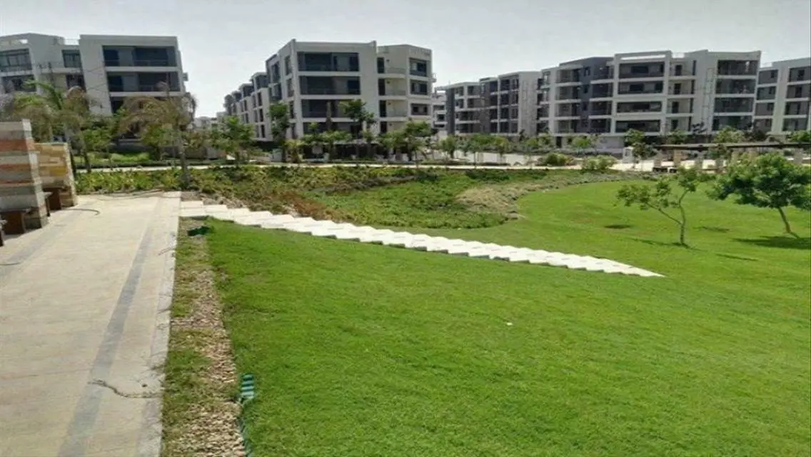Apartment + private garden for sale with 50% disc
