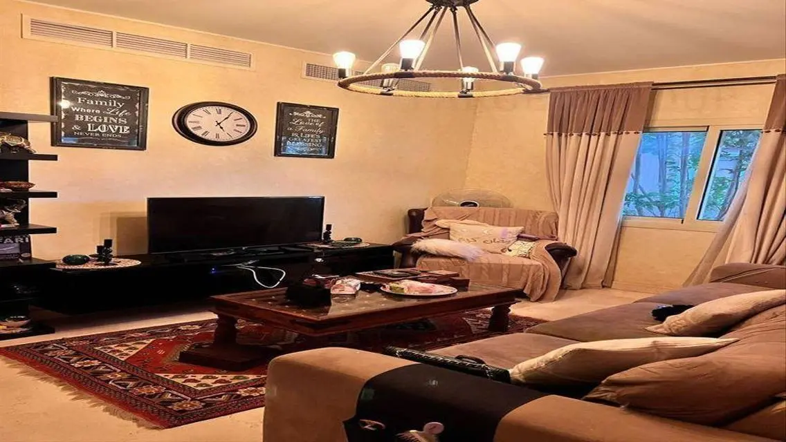 فيلا في ميفيدا مفروشه الترا مودرن اول سكن