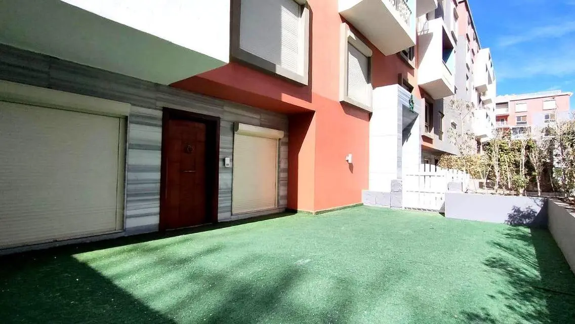 Luxury Apartment at 211-49 with Premium Amenities