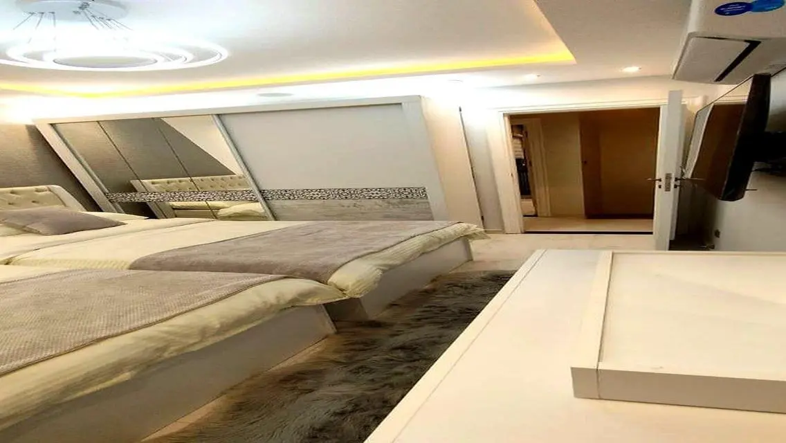 Luxury Apartment at 211-49 with Premium Amenities