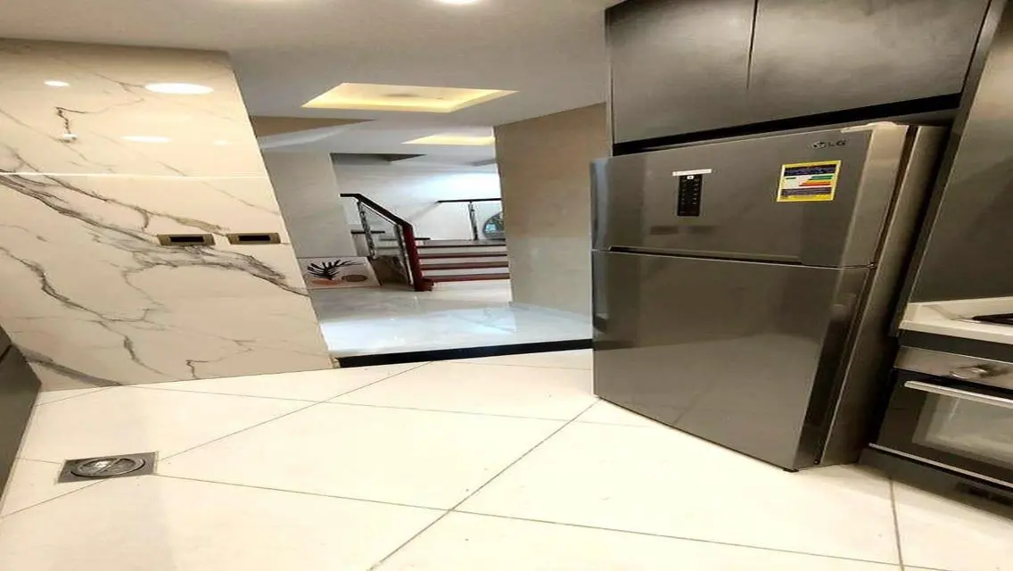 Luxury Apartment at 211-49 with Premium Amenities