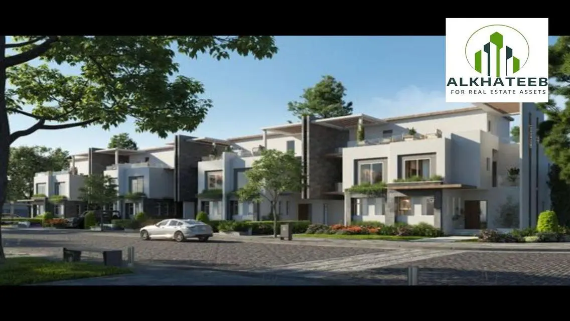 Townhouse for sale in installments over 10 years .