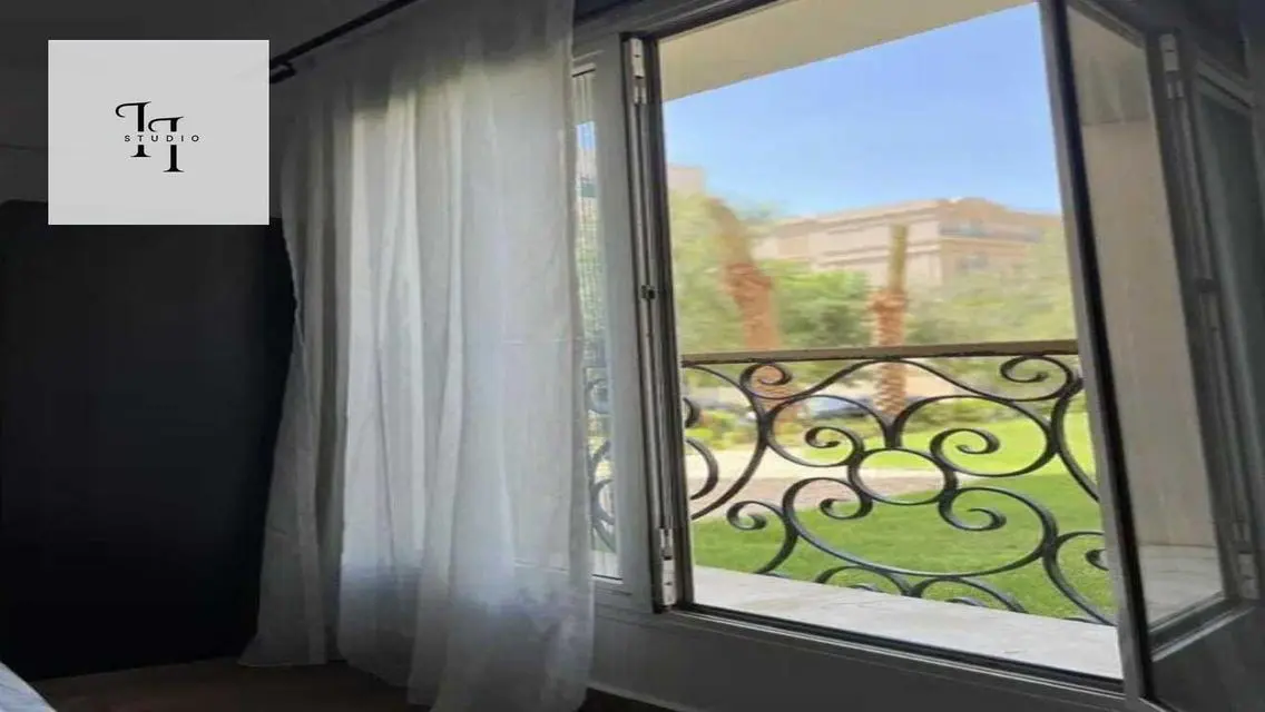 ستوديو مفروش بالكامل اول سكن في هايد بارك_ للايجار