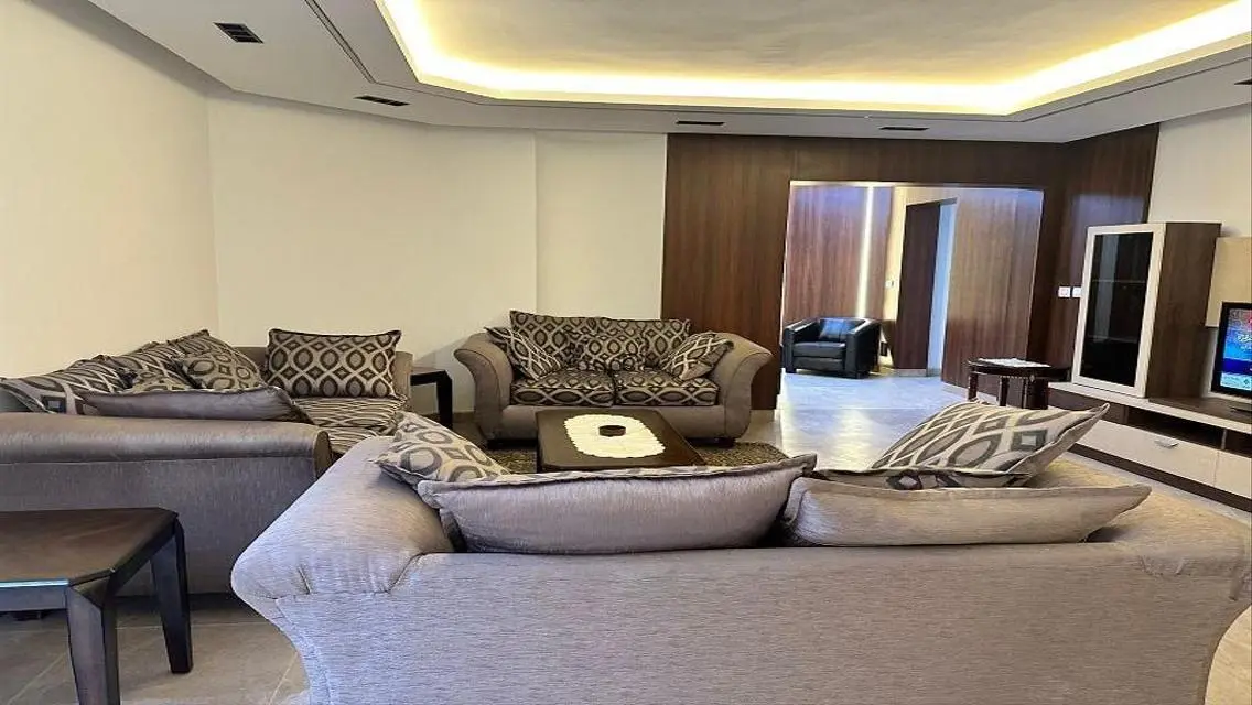 اكبر سويت فندقي بتشطيبات خاصه ف مدينتي جاهز للسكن