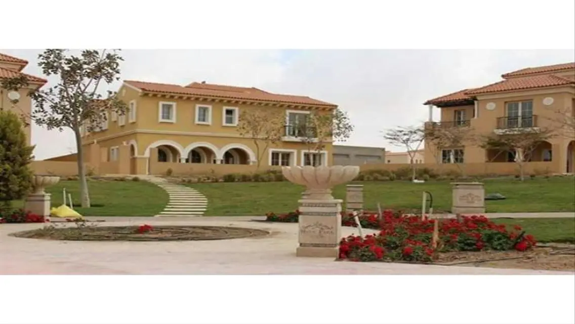 For Sale StandAlone in Hyde Park -5th Settlement