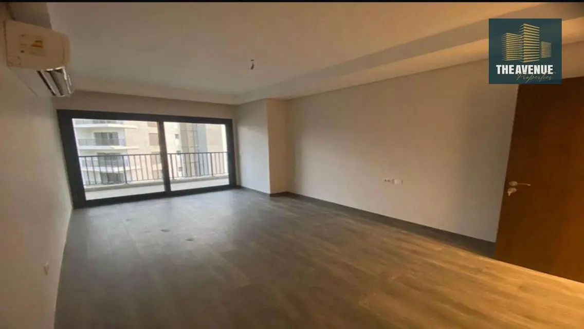 WITH Amazing View Apartment First Use n ZED Towers