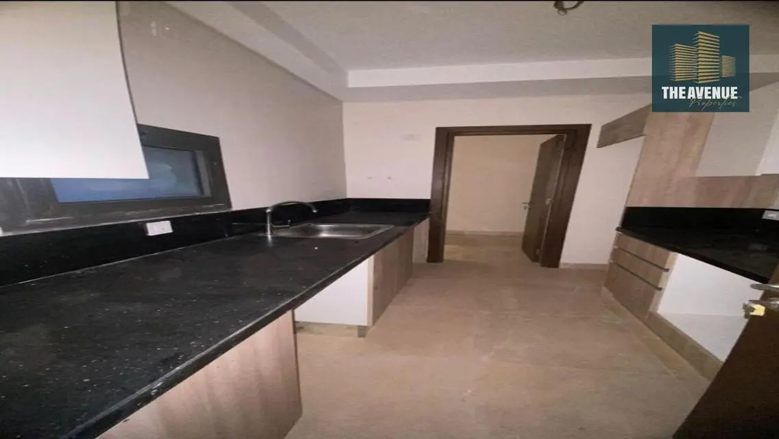 WITH Amazing View Apartment First Use n ZED Towers