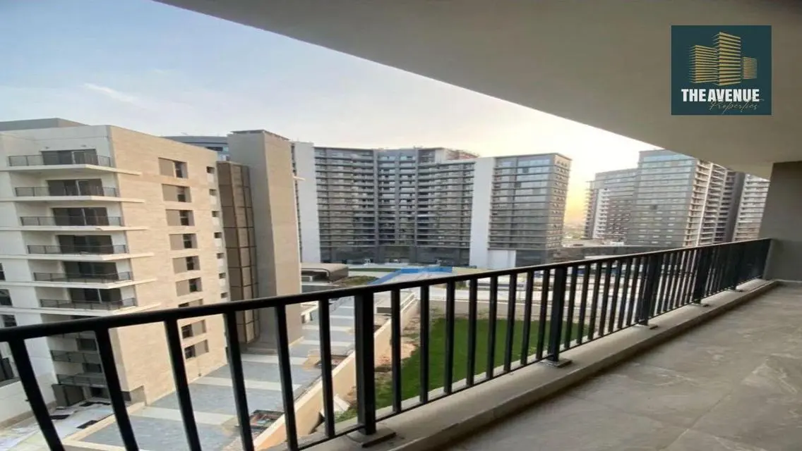 WITH Amazing View Apartment First Use n ZED Towers