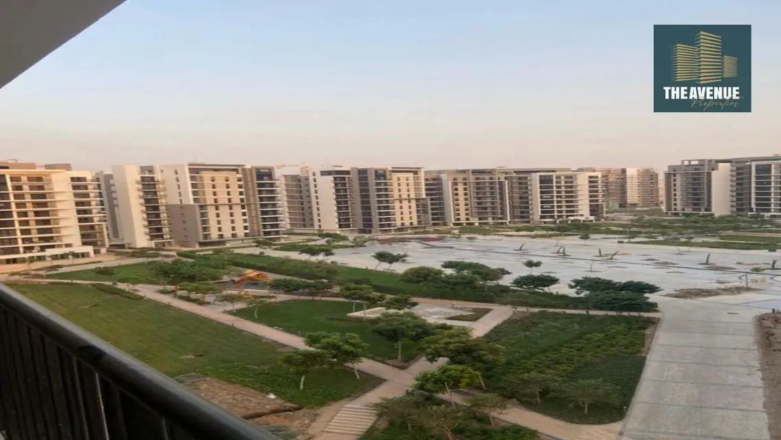 WITH Amazing View Apartment First Use n ZED Towers
