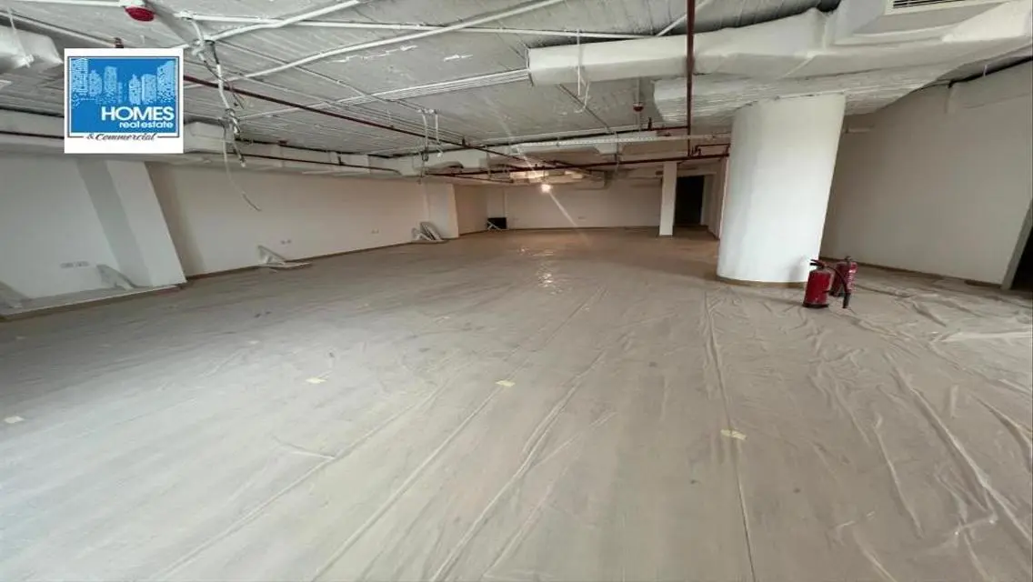 office building finished 7 &amp;parking 600sqm   .