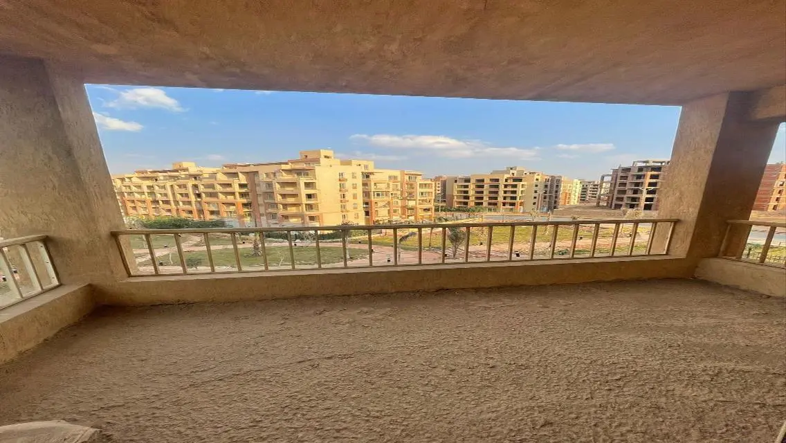للبيع شقة في كمبوند جاردن هيلز  التوسعات الشمالية