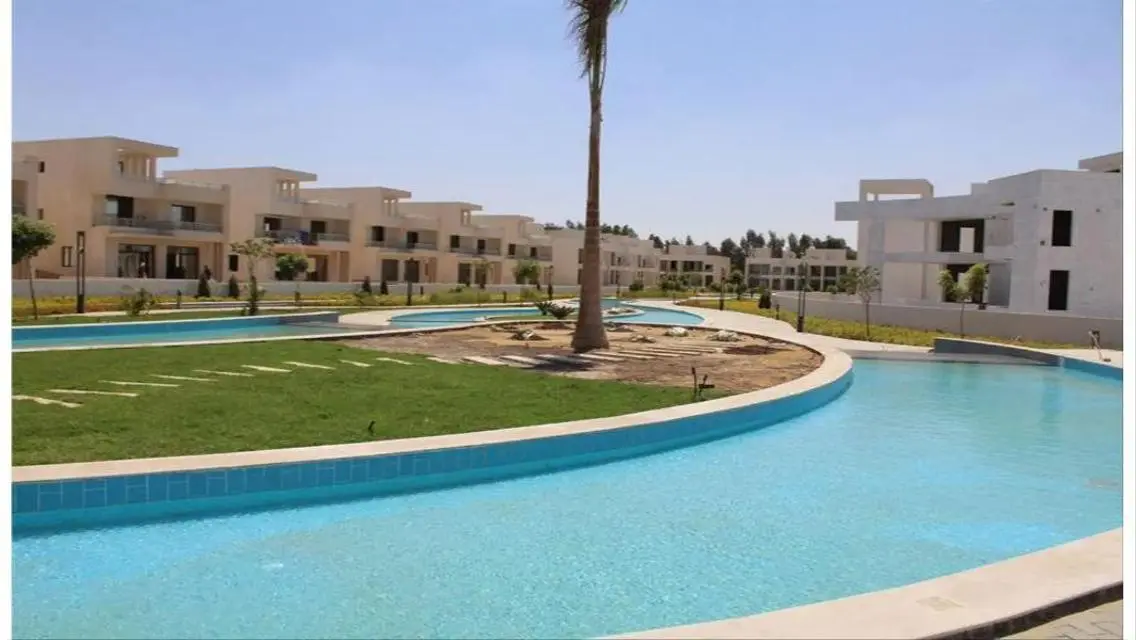 Townhouse for sale in Lake West Compound Zayed