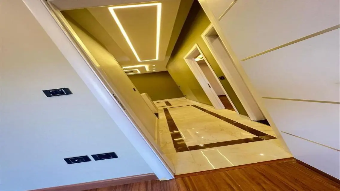 For sale an apartment in Sheikh Zayed, the 13th di