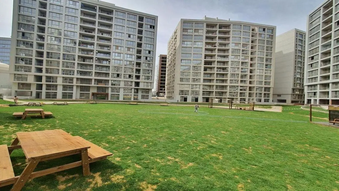 Fully finished 3-bedrooms apartment ready to move