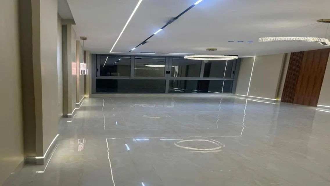 Fully finished 3-bedrooms apartment ready to move