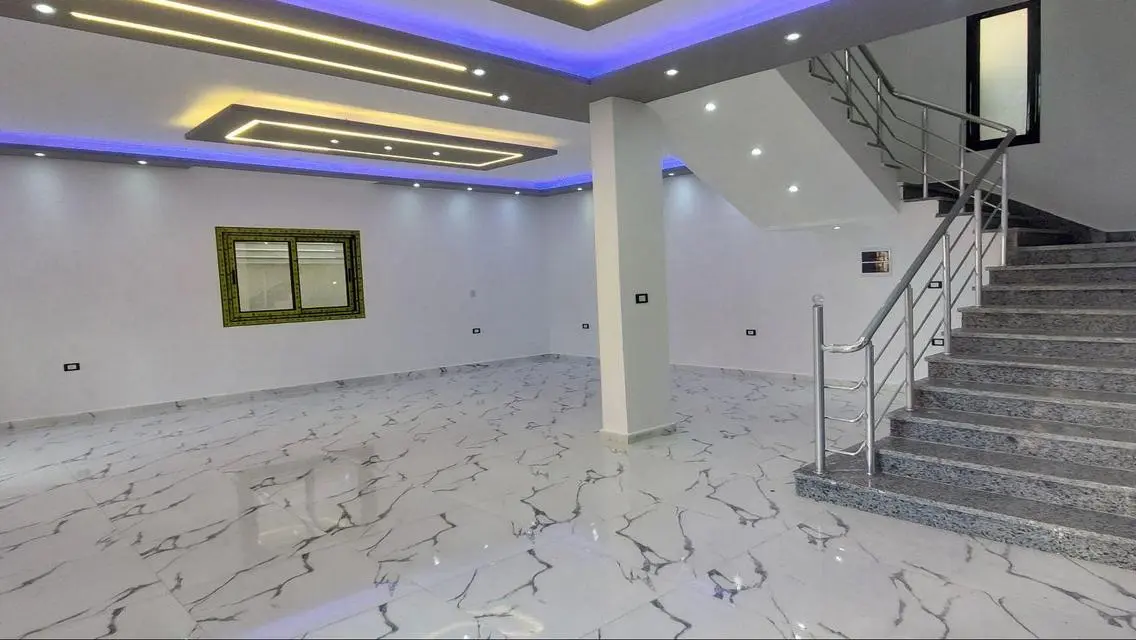 فيلا للبيع على طريق كينج مريوط برج العرب