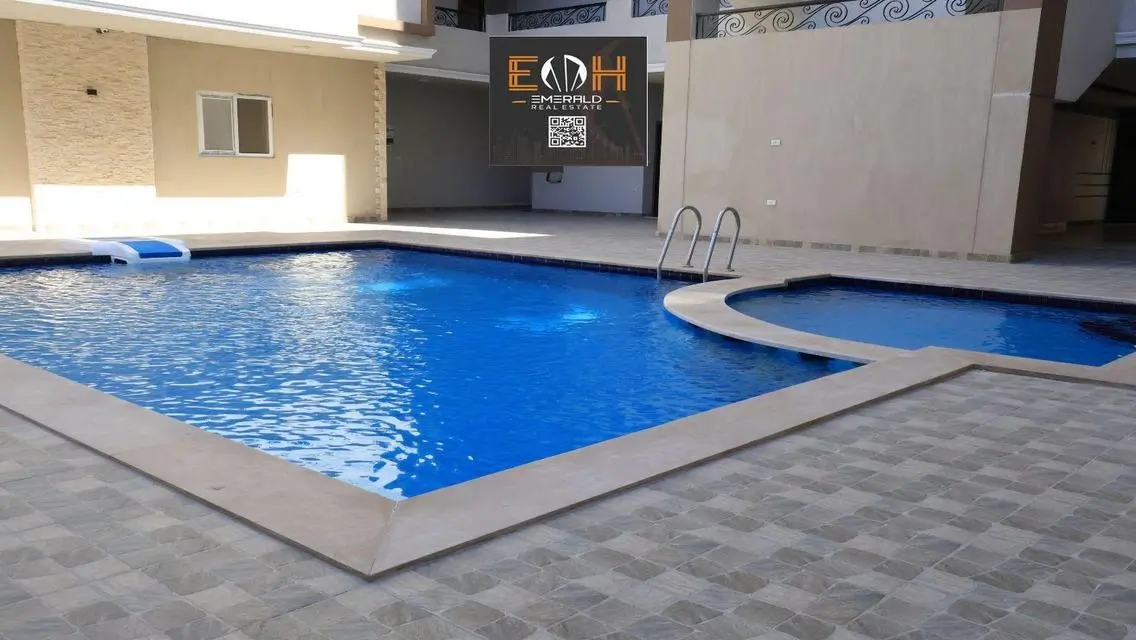 Your summer in your own unit at Crystal House