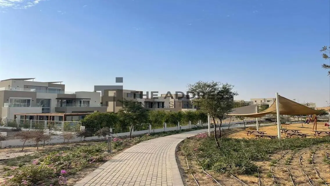 Villa 360sqm prime location installment 8 years