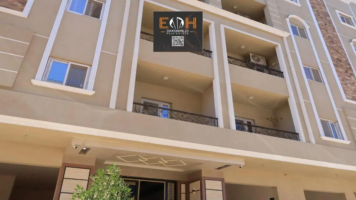 Elegance meets the sea - 2 bed 100 sqm