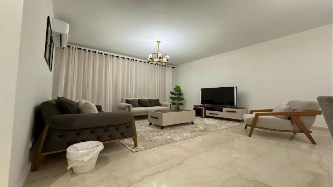 Ultra deluxe finishing apartment for rent Mivida