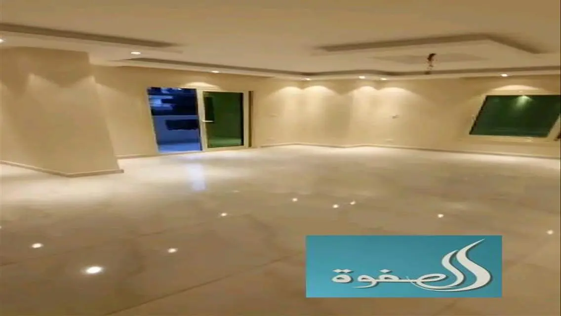 شقه سوبر لوكس اول سكن على شارع السودان الرئيسى