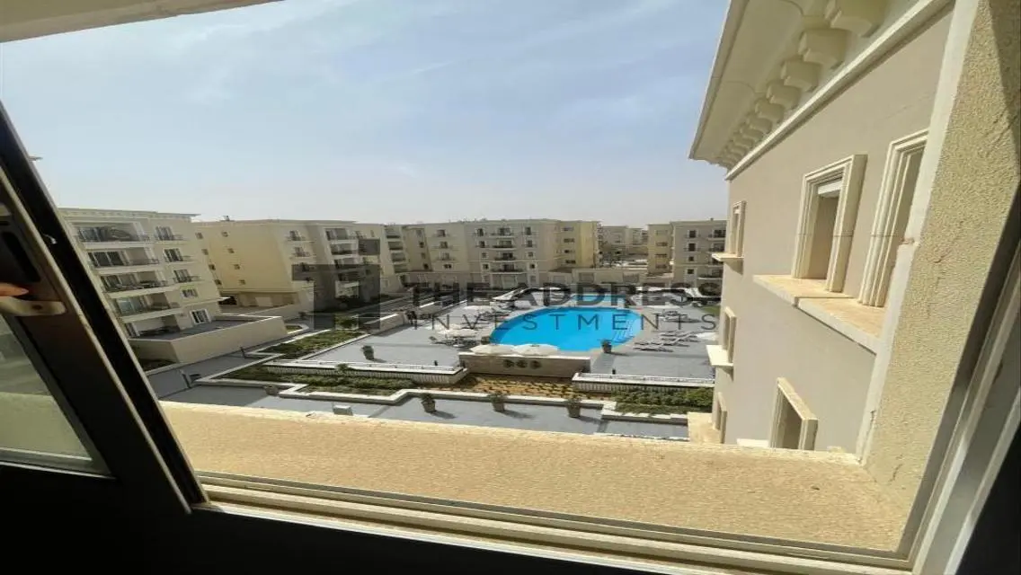للبيع شقه متشطبه بالفرش للبيع فيو مميز جدا بميفيدا