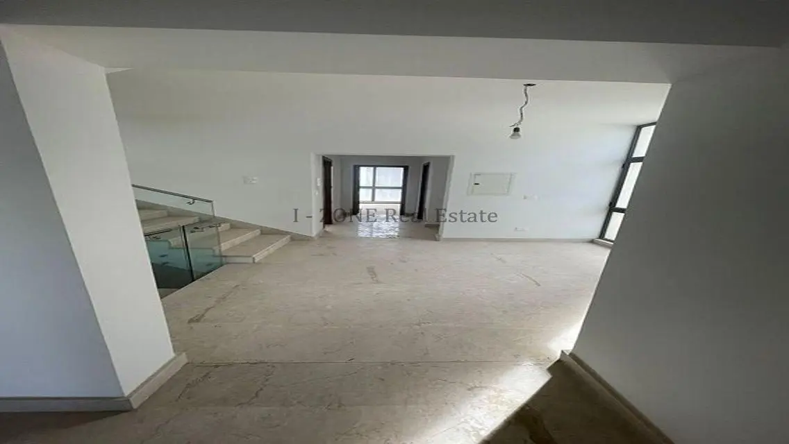 Modern Townhouse for rent Fifth Square_Al Marasem