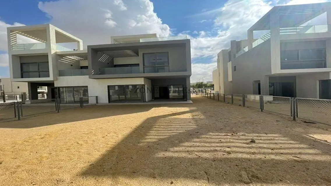 Modern Townhouse for rent Fifth Square_Al Marasem