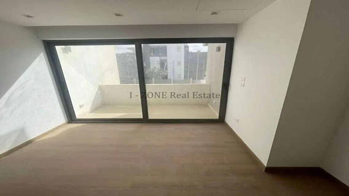 Modern Townhouse for rent Fifth Square_Al Marasem