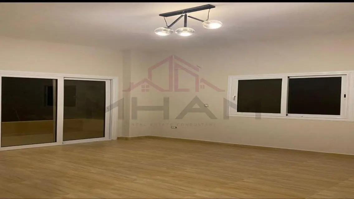 شقه 240م للايجار تشطيب الترا سوبر لوكس فيو جاردن